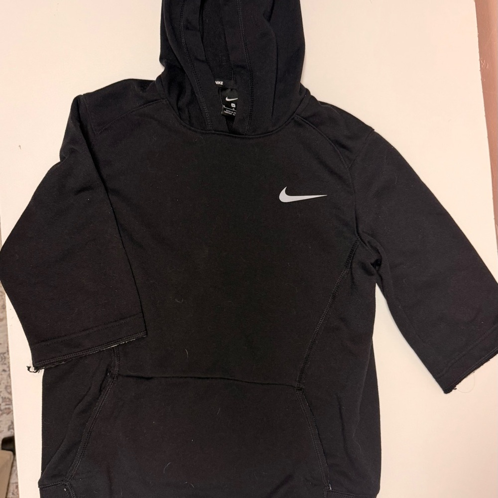 Youth Medium Nike Black Pullover with Silver Swoosh